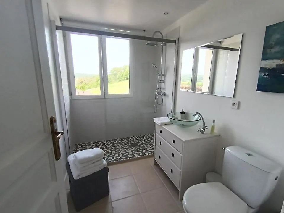 Castelnau-de-Montmiral Le Charme Des Bastides Bed & Breakfast 0*,  フランス