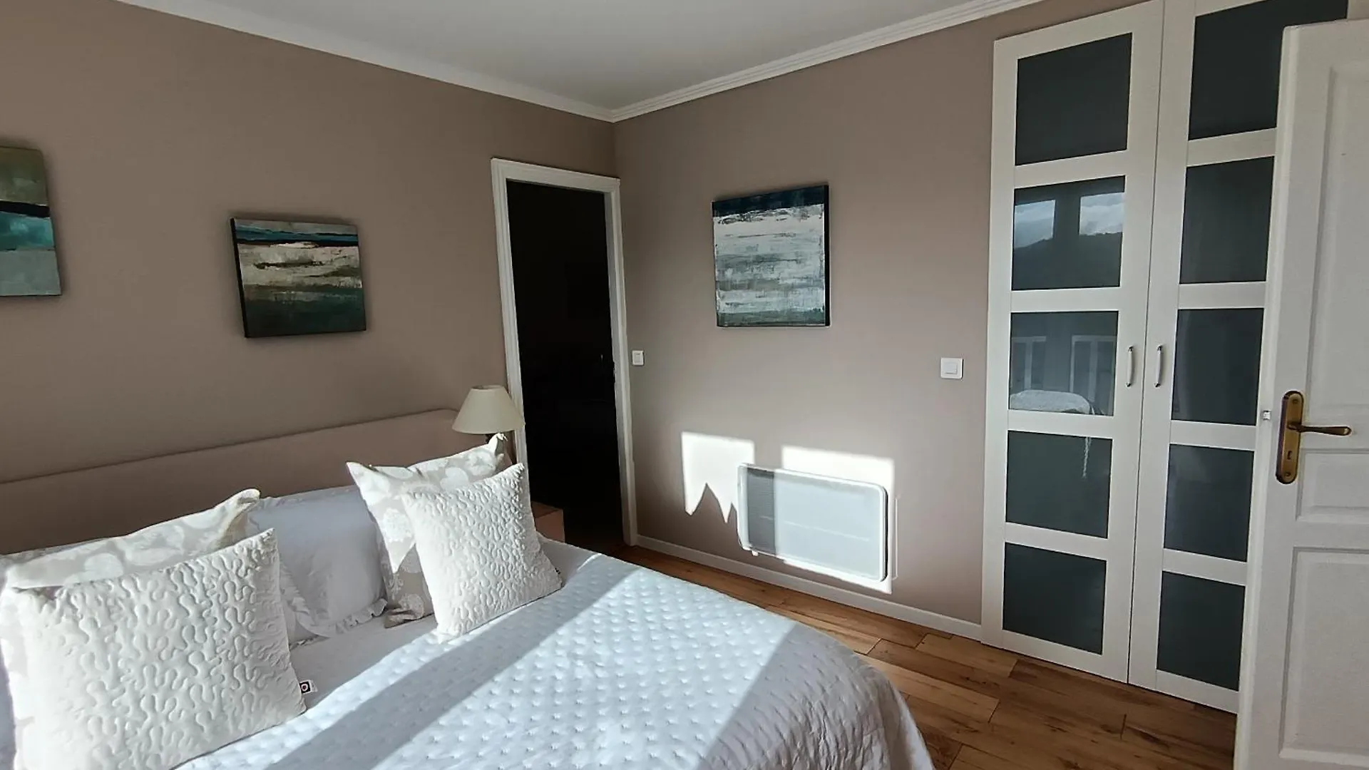 Castelnau-de-Montmiral Le Charme Des Bastides Bed & Breakfast フランス